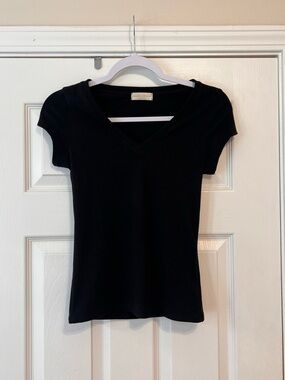 Frankee & Skylar Black V Neck Tee Buttery Soft Perfect Staple Basic Shirt